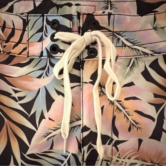NWT Billabong ‘Postcards From Paradise’ Lace-up - Swim Bottoms Size 9 (Juniors) - Picture 7 of 13
